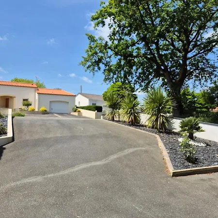 Maison Le Baron 13pers Proche Puy Du Fou 3* Tiffauges