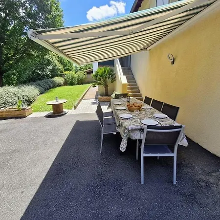 Гостевой дом Maison Le Baron 13pers Proche Puy Du Fou 4*